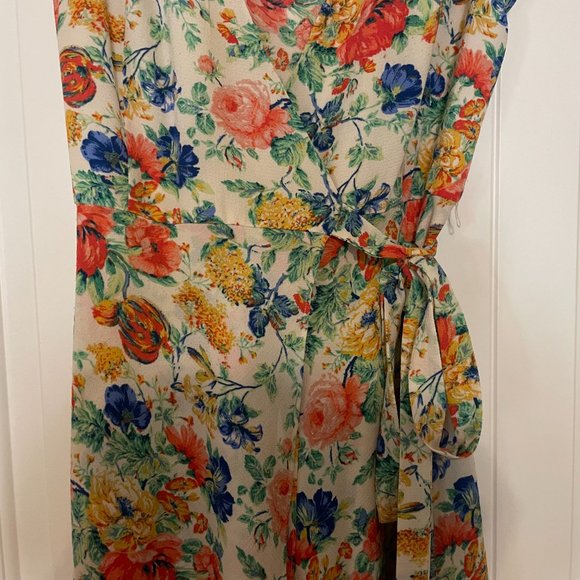 WAYF Oleander Wrap Midi Dress - Picture 4 of 6